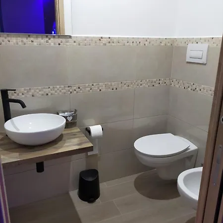 ゲストハウス Blueroom Jolly 3*